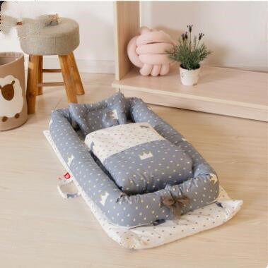 Nestveil Portable Baby Crib